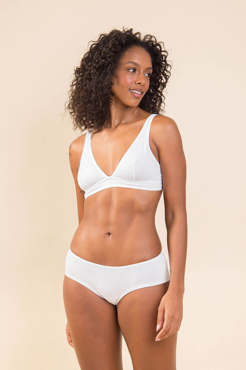 sutia-triangulo-vitoria-algodao-branco-e-calcinha-boxer-algodao-branco