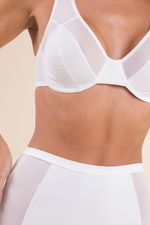 sutia-sustentacao-aro-tech-pro-branco-e-calcinha-hotpants-tech-pro-branco-frente