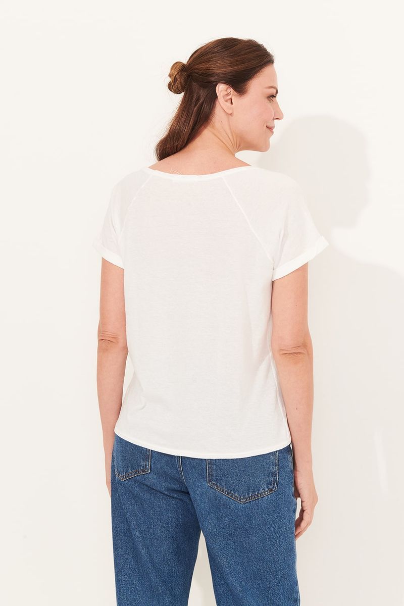 tshirt-gola-v-manga-dobrada-off-white-costas