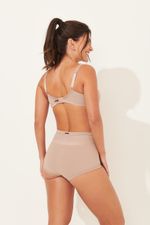 hotpants-tech-chocolate-costas-min