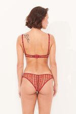 tanga-bumbum-franzido-sertao-costas-min