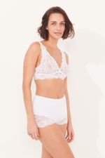 hotpants-renda-branca-frente-min