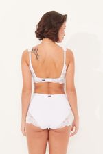 hotpants-renda-branca-costas-min