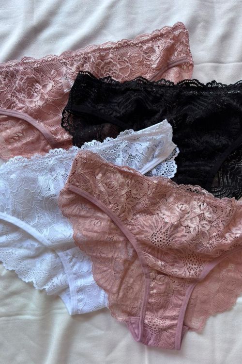 Kit 4 Calcinhas Média Renda Branco, Rosa Pele e Preto
